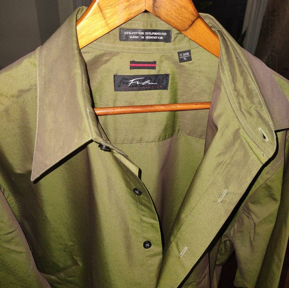 TWO TONE DRESS SHIRT